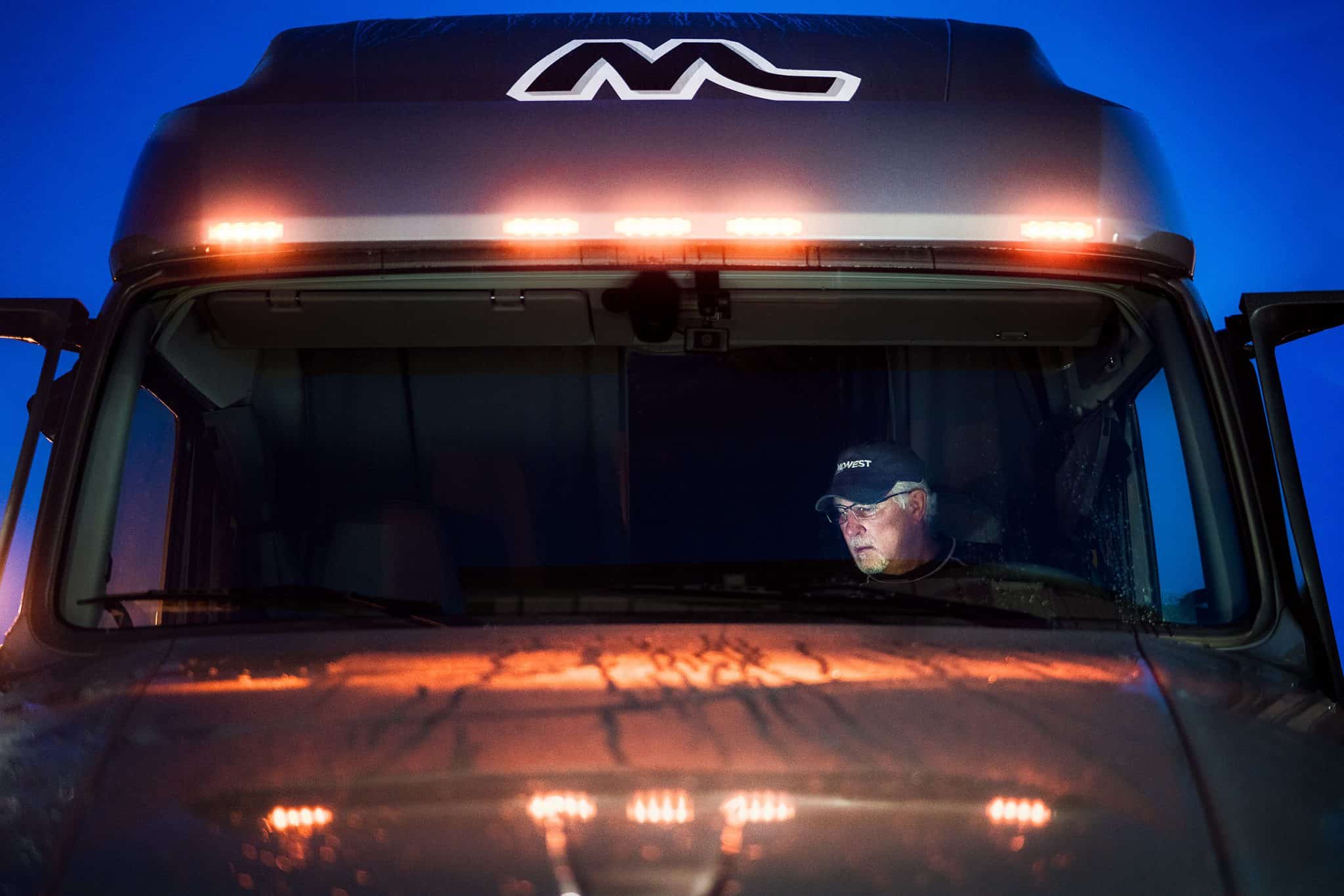 OTR Truck Driving Jobs Top Pay Midwest Carriers